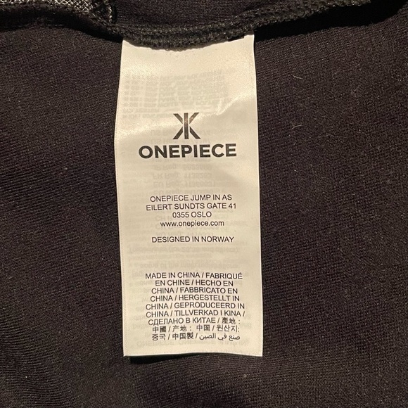 Onepiece Swift Fitted Shorts Jumpsuit - Picture 9 of 9